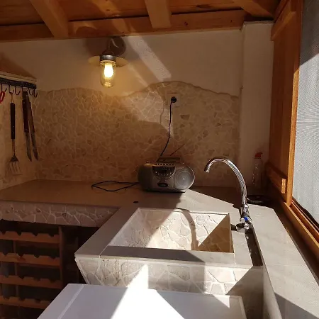 Backstage Retreat * Komiža